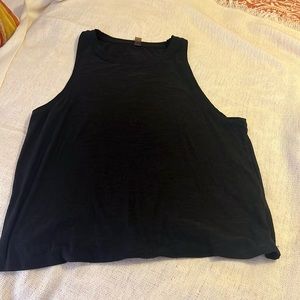 Beyond Yoga black featherweight tank top
